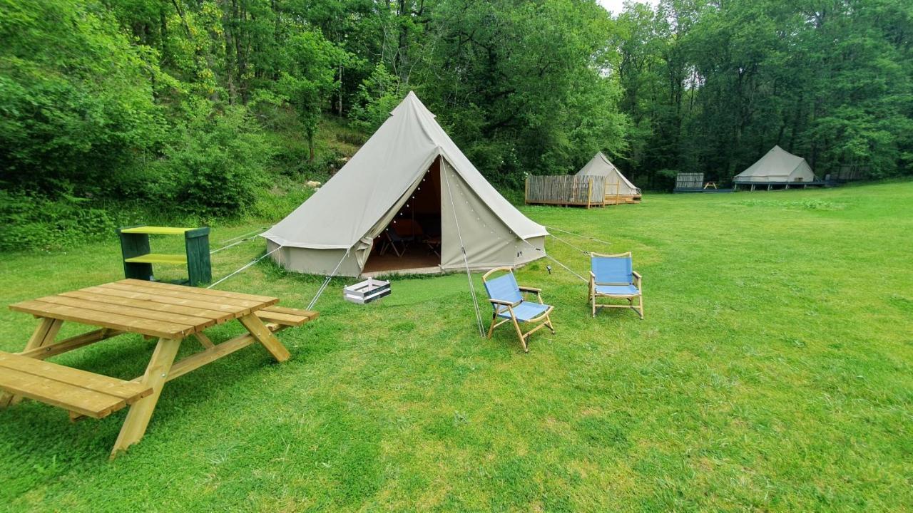 ホテル Belair Le Camping Champagnac-de-Bélair エクステリア 写真